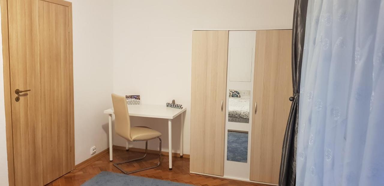 Petuniei Apartment ブラショフ エクステリア 写真